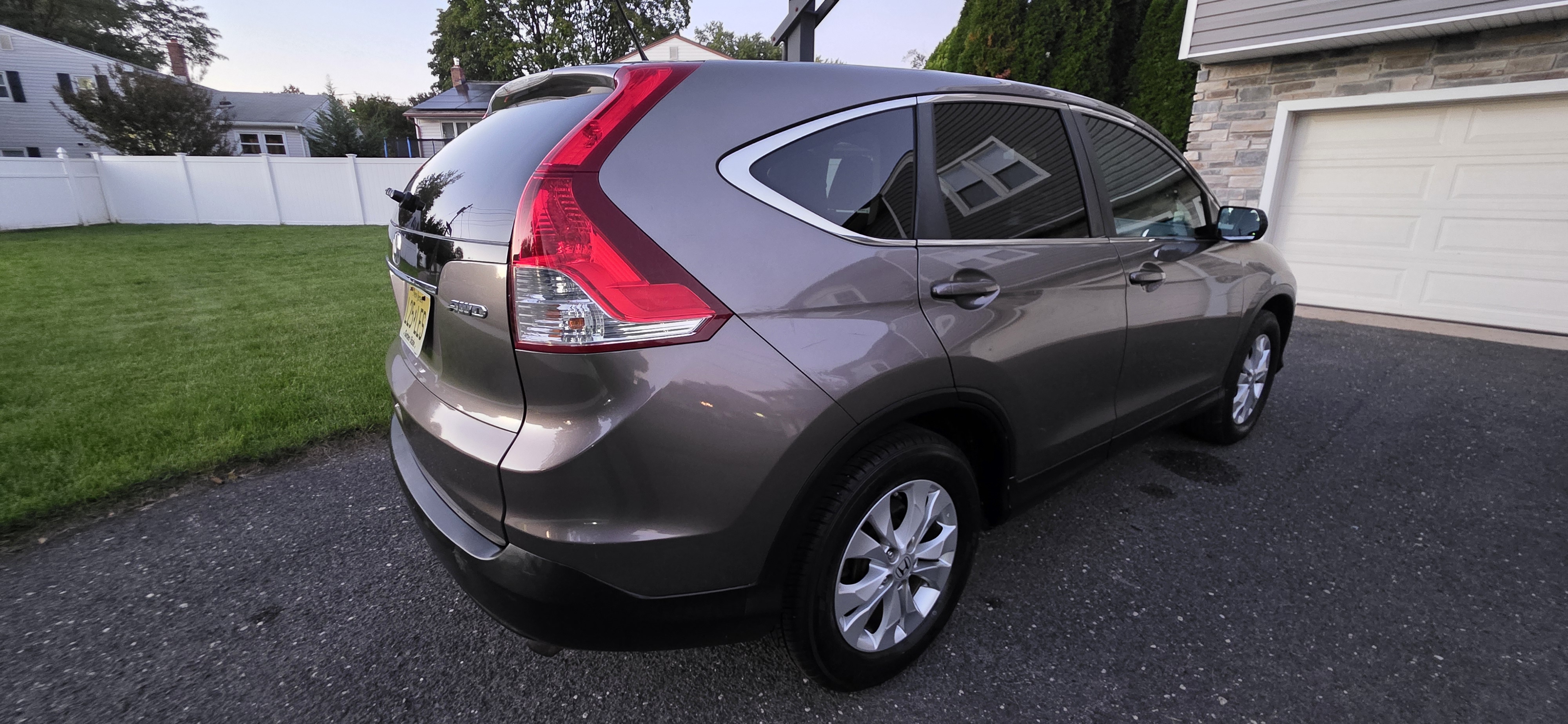 Used 2012 Honda CR-V EX image 4