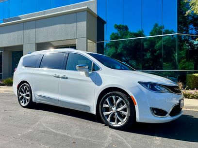Used 2020 Chrysler Pacifica Limited