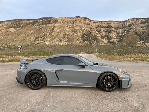 Used 2023 Porsche 718 Cayman GT4 RWD image 1