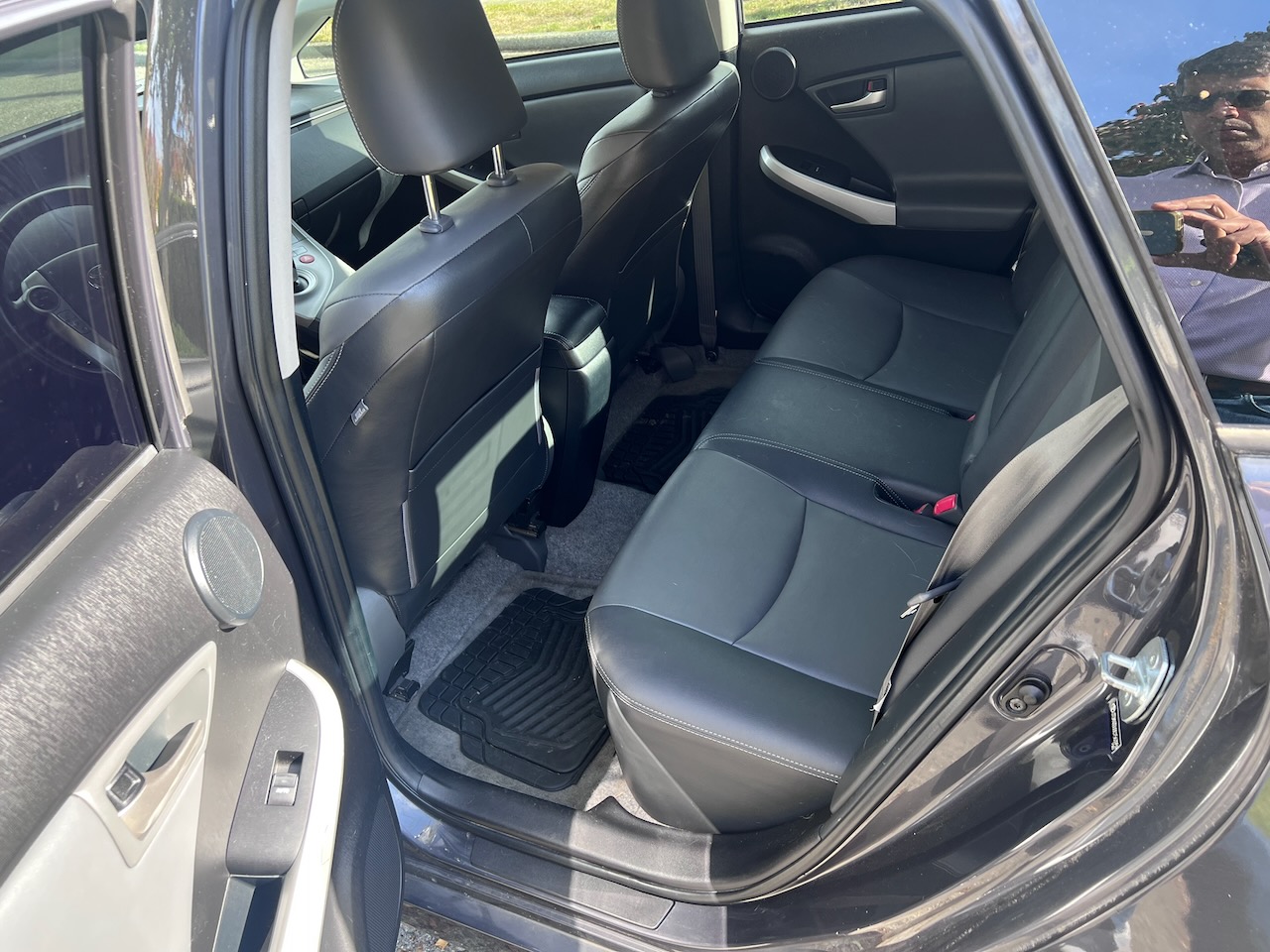 Used 2012 Toyota Prius Four FWD image 11