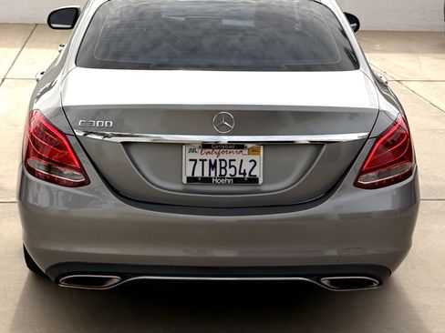 Used 2016 Mercedes-Benz C 300 Sedan image 4