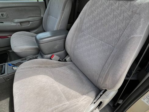 Used 2001 Toyota Tacoma 4x4 Xtracab V6 image 12