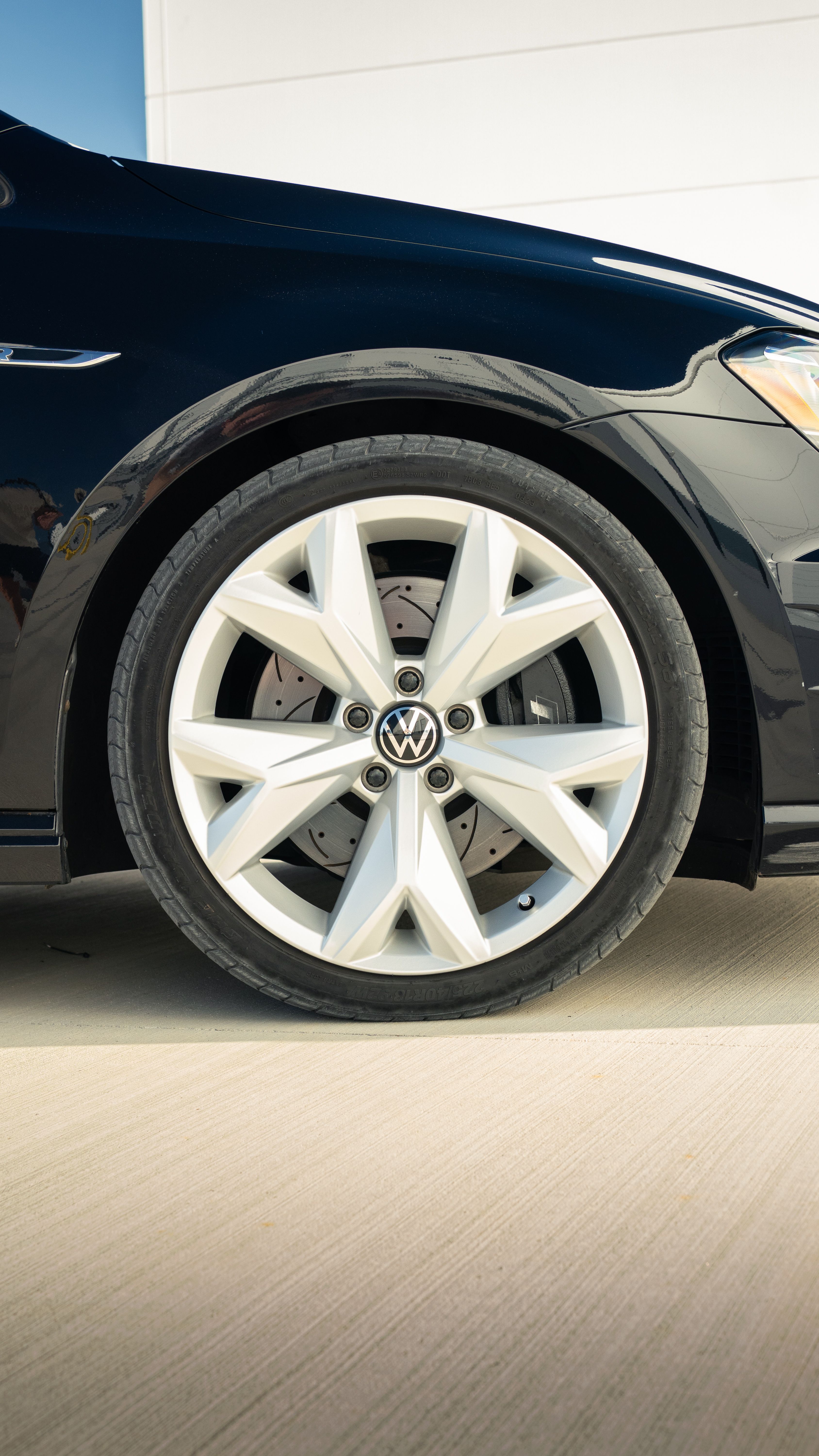 Used 2016 Volkswagen Golf 4-Door AWD/4WD image 13