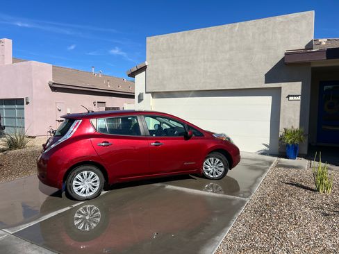 Used 2015 Nissan Leaf S w/ Charge Package image 4