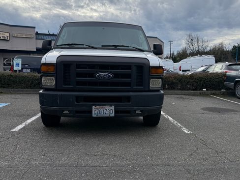 Used 2011 Ford E-150 and Econoline 150 w/ Commercial Cargo Van Pkg image 14