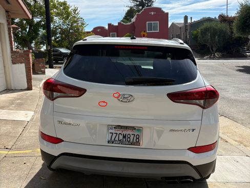Used 2017 Hyundai Tucson Sport FWD image 16