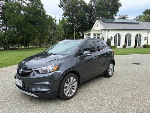 Used 2018 Buick Encore Preferred FWD image 4