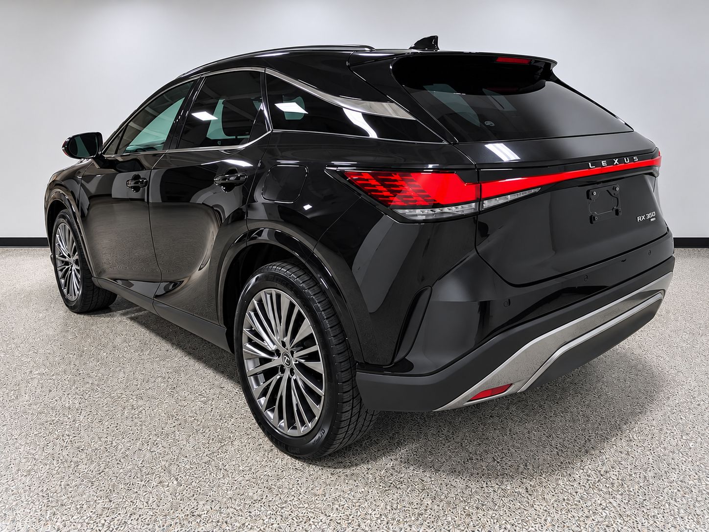 Used 2024 Lexus RX 450h AWD w/ Convenience Package image 5