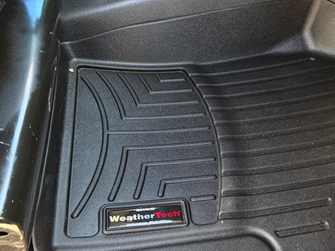 Used 2016 Mercedes-Benz Metris Passenger image 24