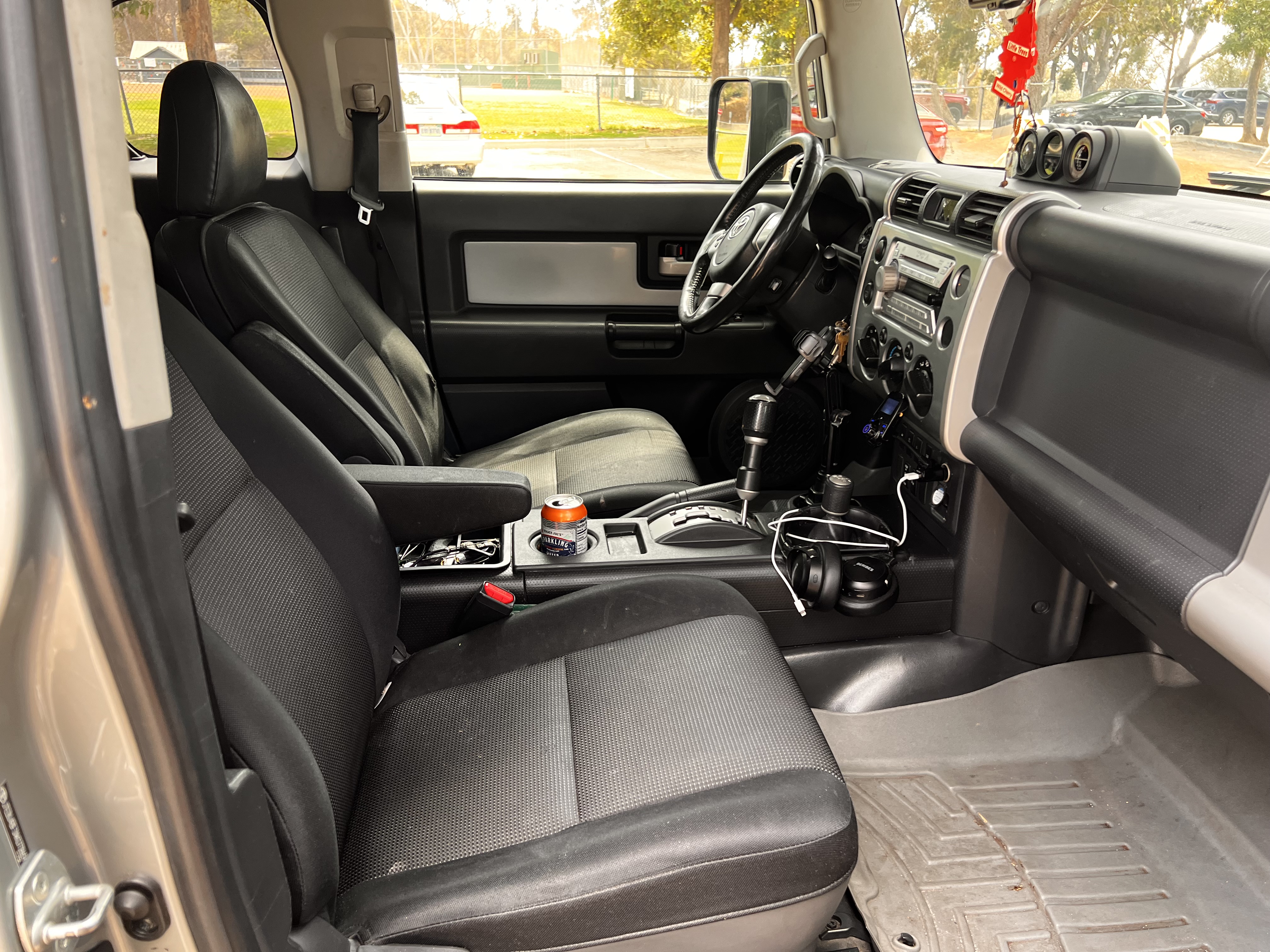 Used 2010 Toyota FJ Cruiser 4WD image 10