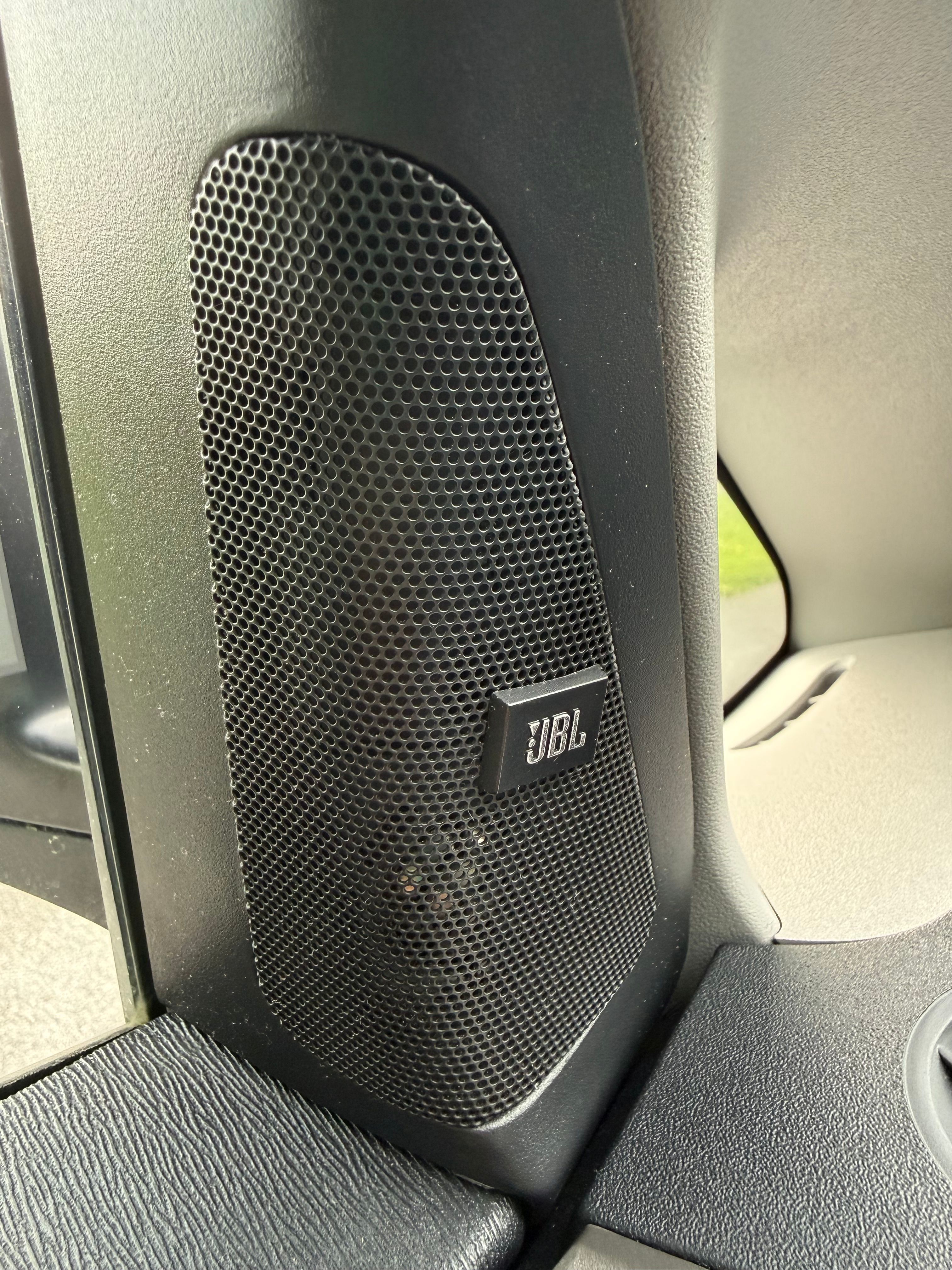 Used 2007 Toyota Prius Touring w/ Pkg 3 FWD image 19