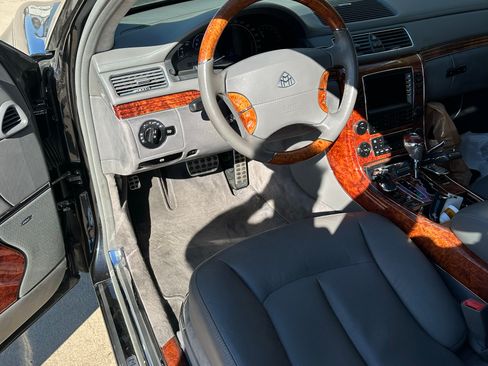 Used 2005 Maybach 57 RWD image 9