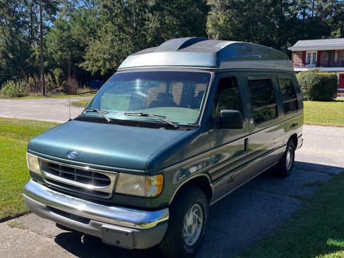 Used 1997 Ford E-150 and Econoline 150 image 5