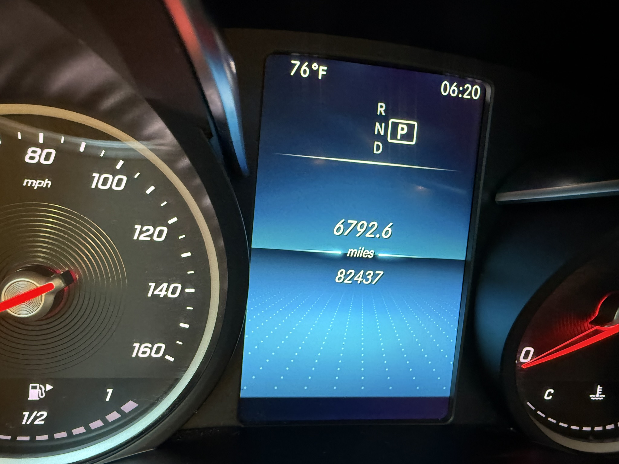 Used 2020 Mercedes-Benz GLC 300 4MATIC image 12