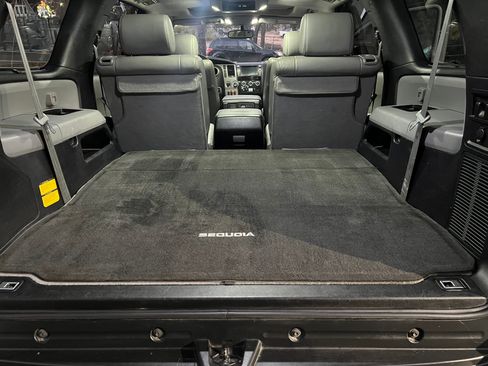Used 2013 Toyota Sequoia Platinum image 25