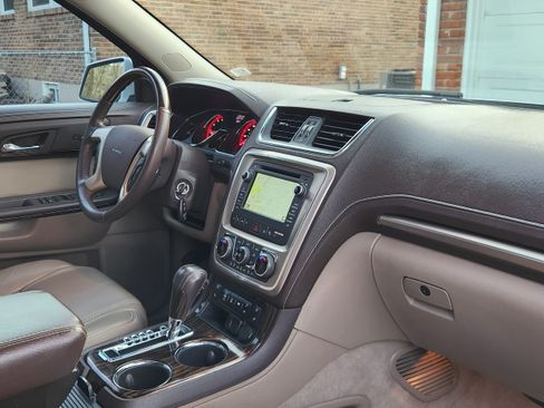 Used 2016 GMC Acadia Denali image 11