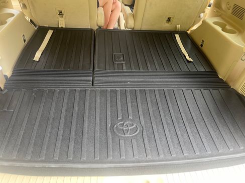 Used 2016 Toyota Highlander XLE FWD image 15