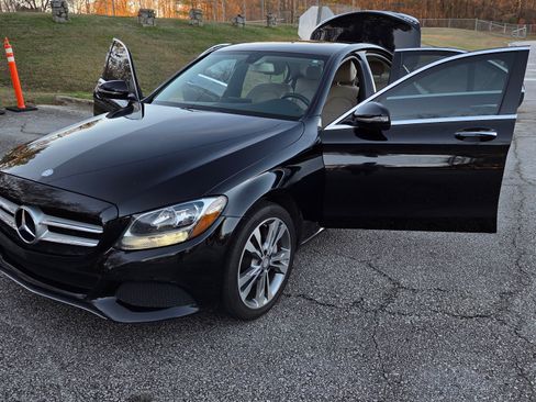 Used 2016 Mercedes-Benz C 300 4MATIC Sedan image 11