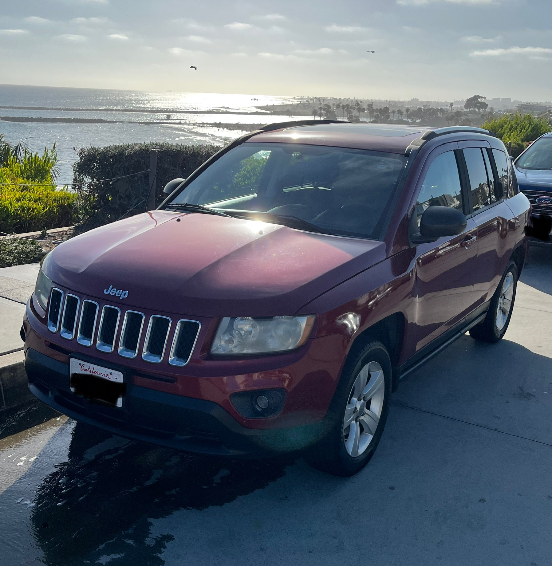Used 2012 Jeep Compass Latitude w/ Sun/Sound Group FWD image 1