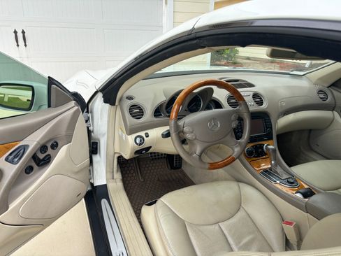 Used 2005 Mercedes-Benz SL 500 image 8