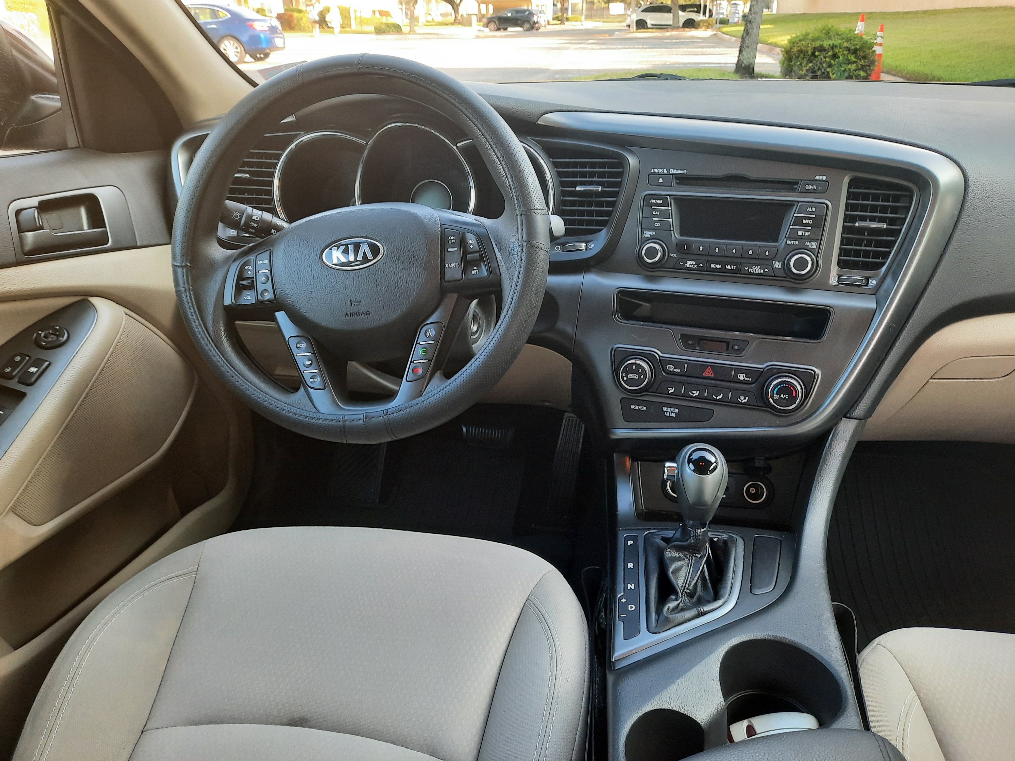 Used 2013 Kia Optima LX FWD image 10