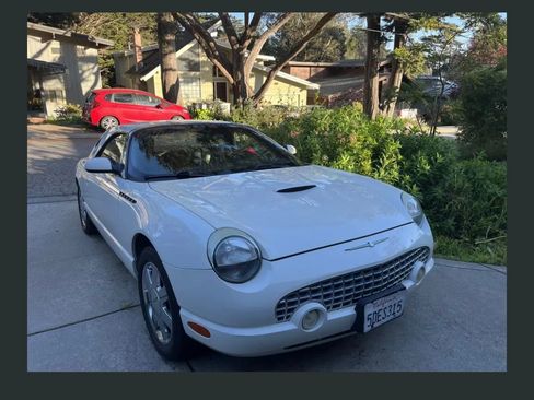 Used 2002 Ford Thunderbird image 10