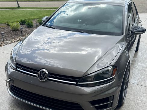 Used 2016 Volkswagen Golf 4-Door AWD/4WD image 1