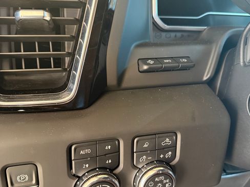 Used 2022 GMC Sierra 1500 Denali Ultimate image 12