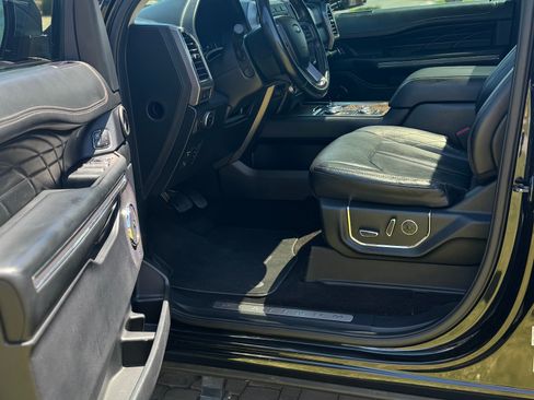 Used 2020 Ford Expedition Max Platinum AWD/4WD image 8