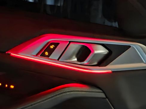 Used 2023 BMW 430i Coupe w/ M Sport Package image 21