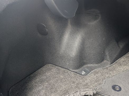 Used 2018 Lexus IS 300 F Sport w/ F Sport Package image 19