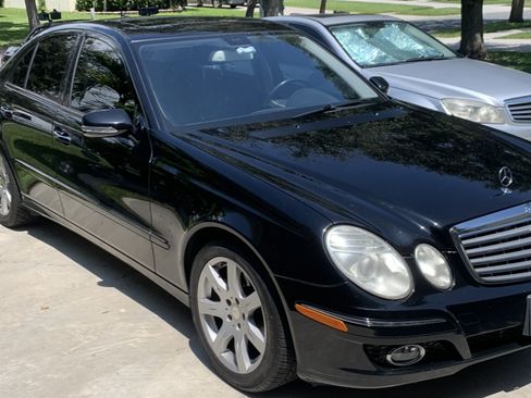 Used 2008 Mercedes-Benz E 350 Sedan image 5