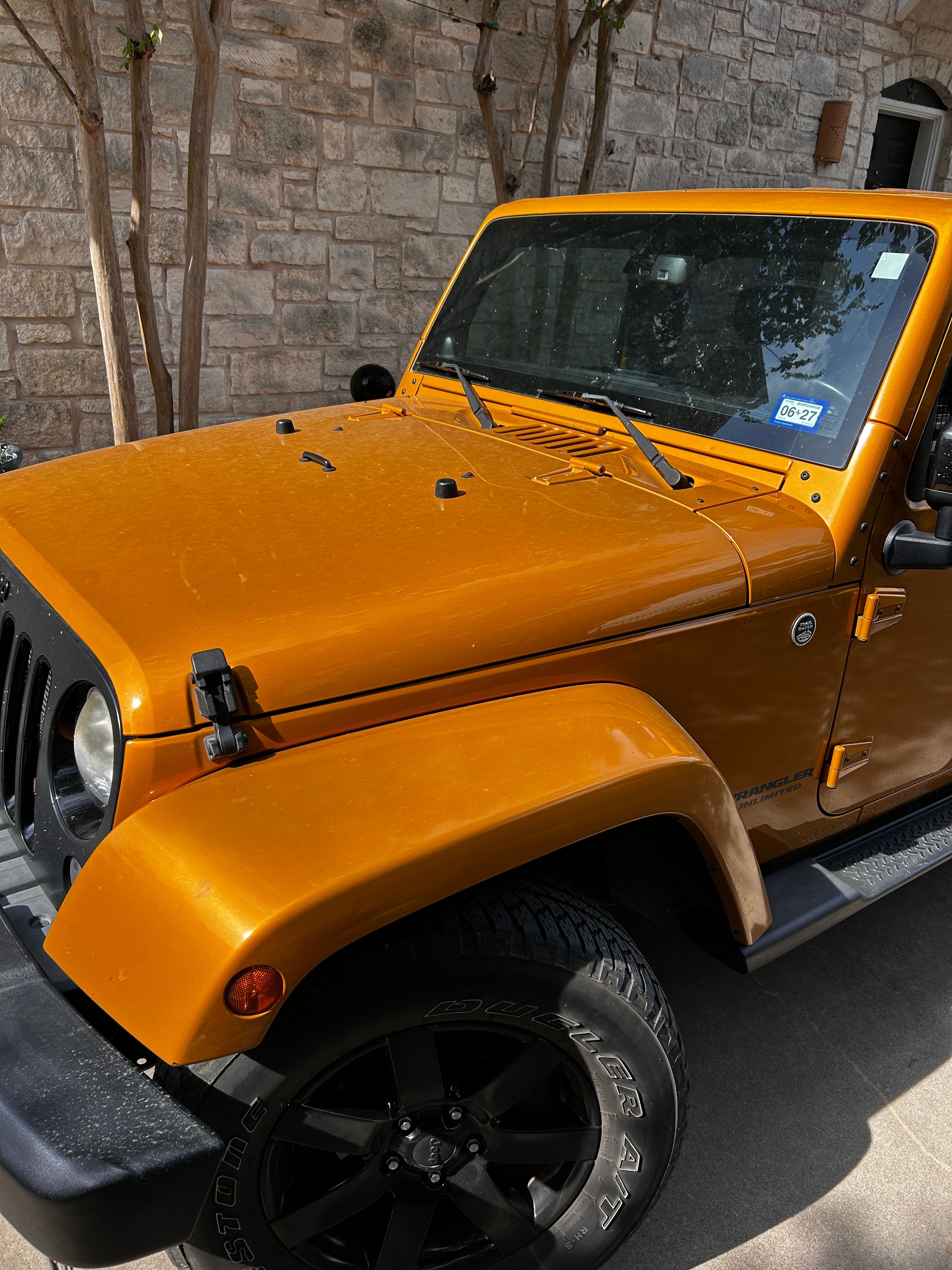 Used 2014 Jeep Wrangler Unlimited Sahara AWD/4WD image 9