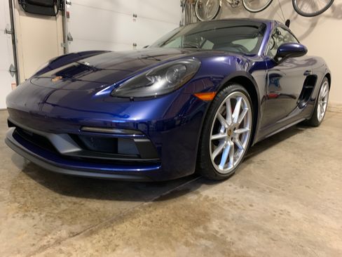 Used 2021 Porsche 718 Cayman GTS image 6