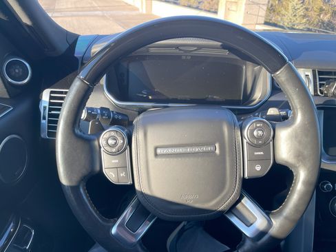 Used 2017 Land Rover Range Rover HSE image 13