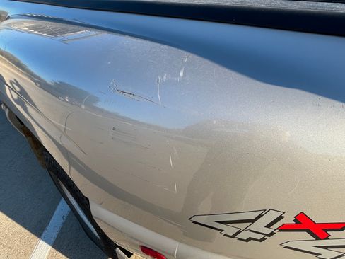 Used 2004 Chevrolet Silverado 3500 LS w/ Skid Plate Package image 9