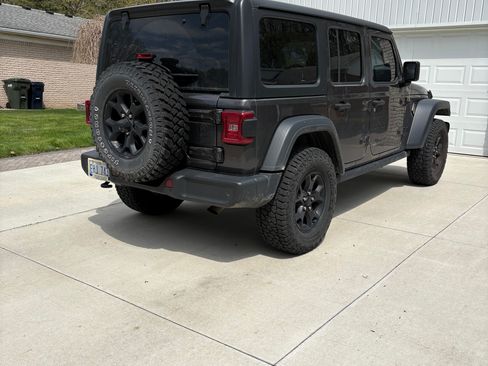 Used 2020 Jeep Wrangler Unlimited Sport AWD/4WD image 4
