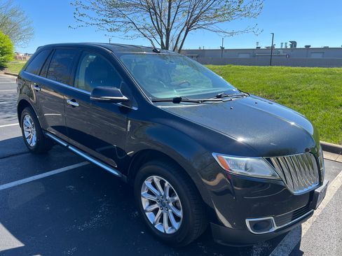 Used 2013 Lincoln MKX AWD image 9