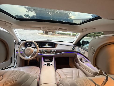 Used 2018 Mercedes-Benz S 560 Sedan image 14