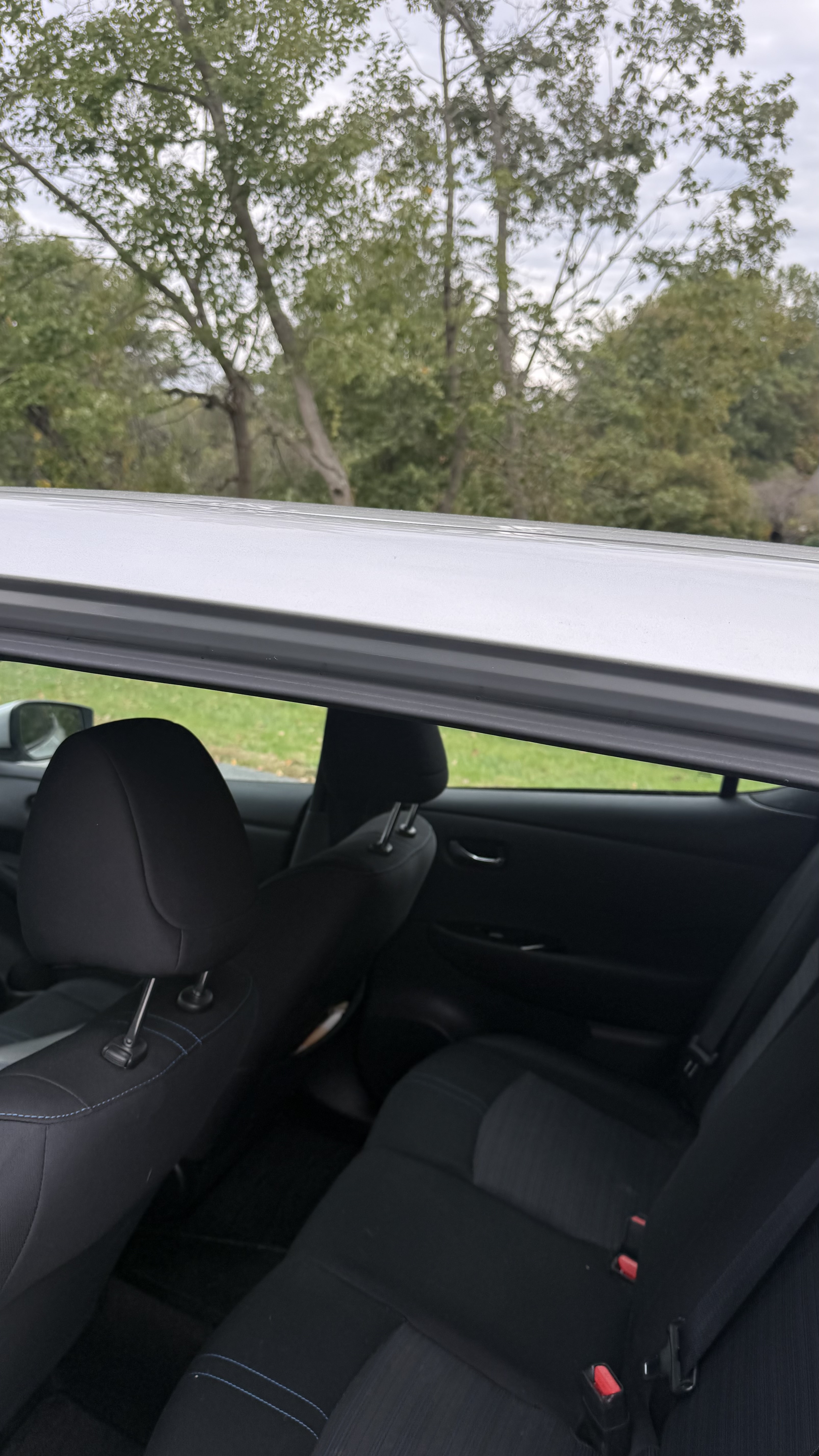 Used 2022 Nissan Leaf SV FWD image 6