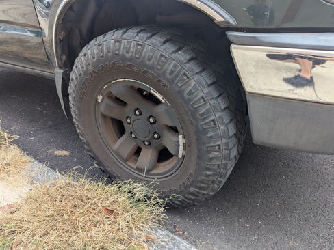 Used 2000 Toyota 4Runner SR5 image 8