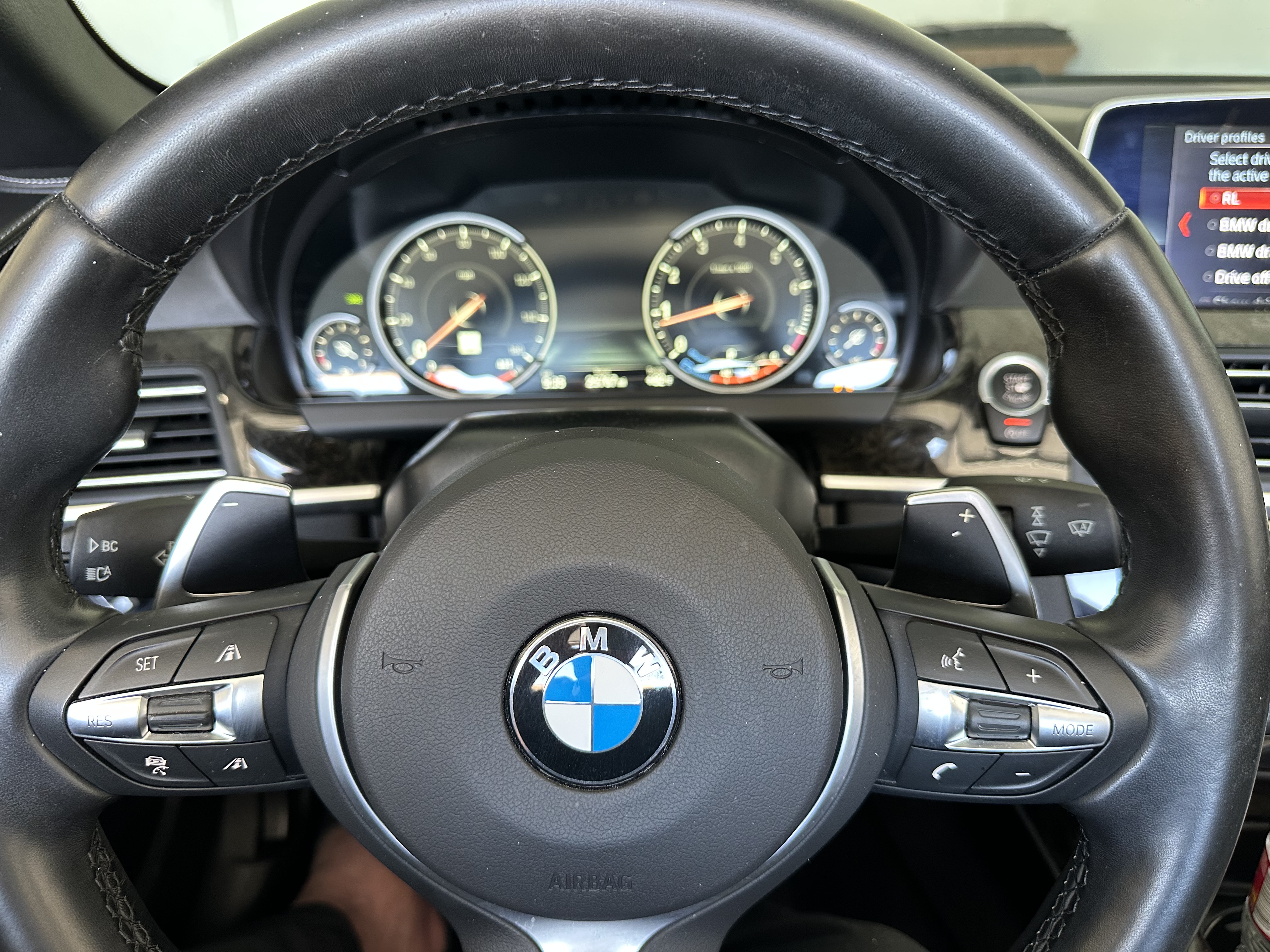 Used 2018 BMW 650i Convertible w/ Executive Package RWD image 16