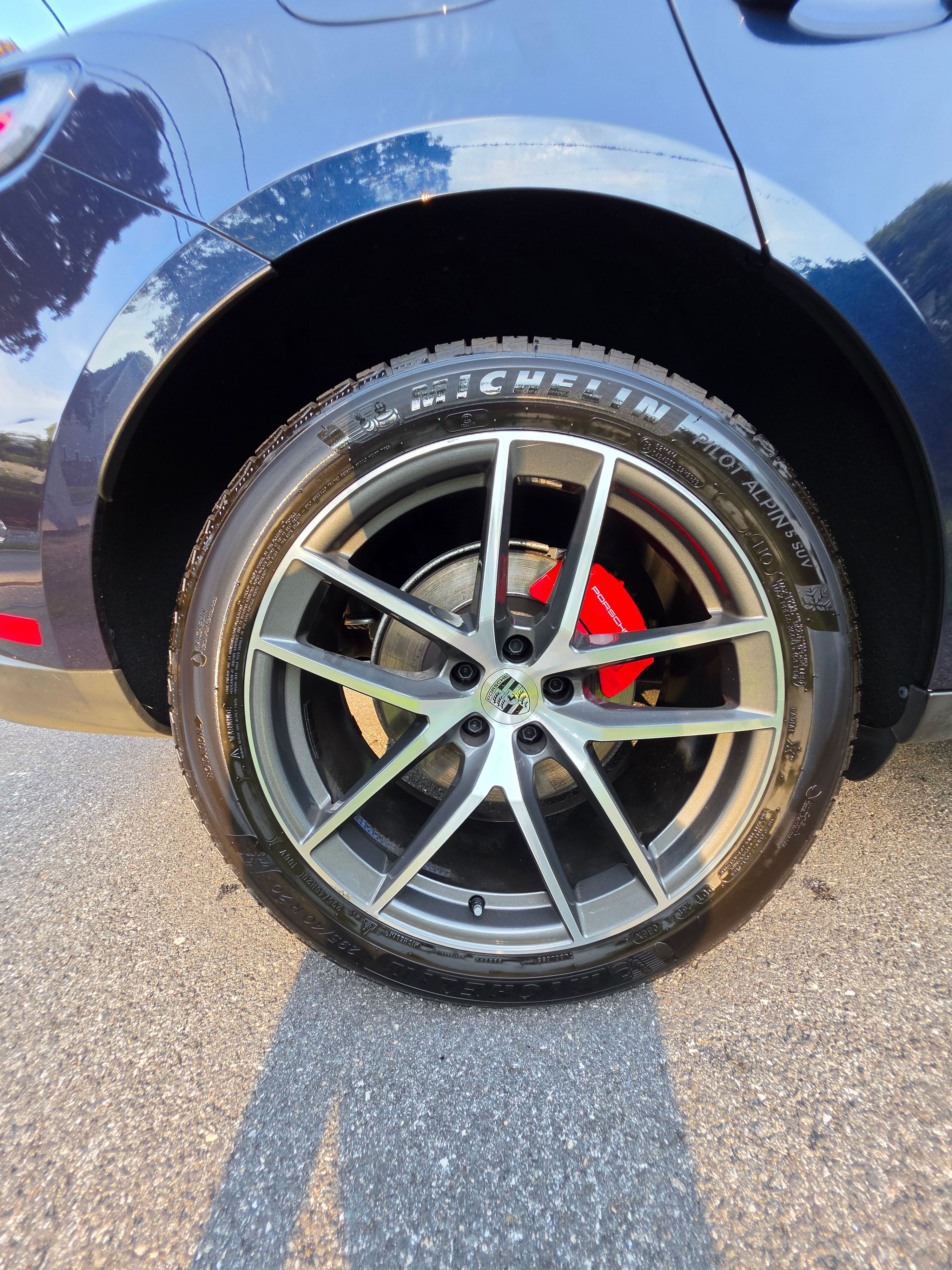 Used 2023 Porsche Macan S AWD/4WD image 15