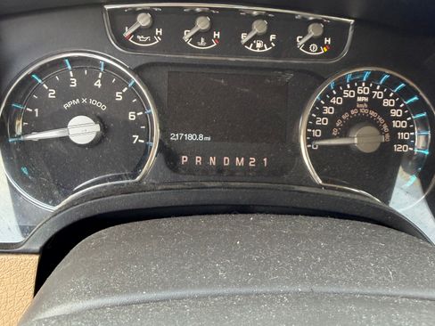 Used 2011 Ford F150 Lariat w/ Lariat Plus Pkg image 17