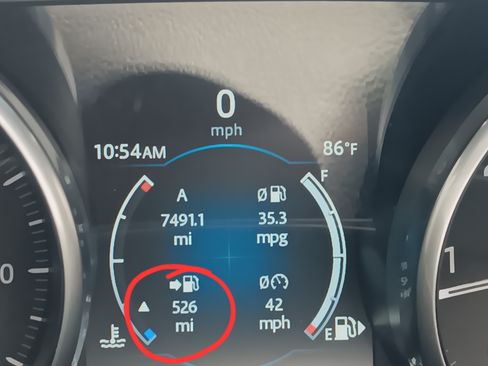 Used 2017 Jaguar XE image 32