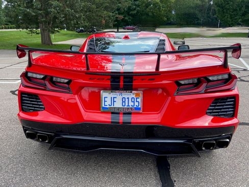Used 2020 Chevrolet Corvette Stingray Premium Cpe w/ 3LT Preferred Equipment Group RWD image 15