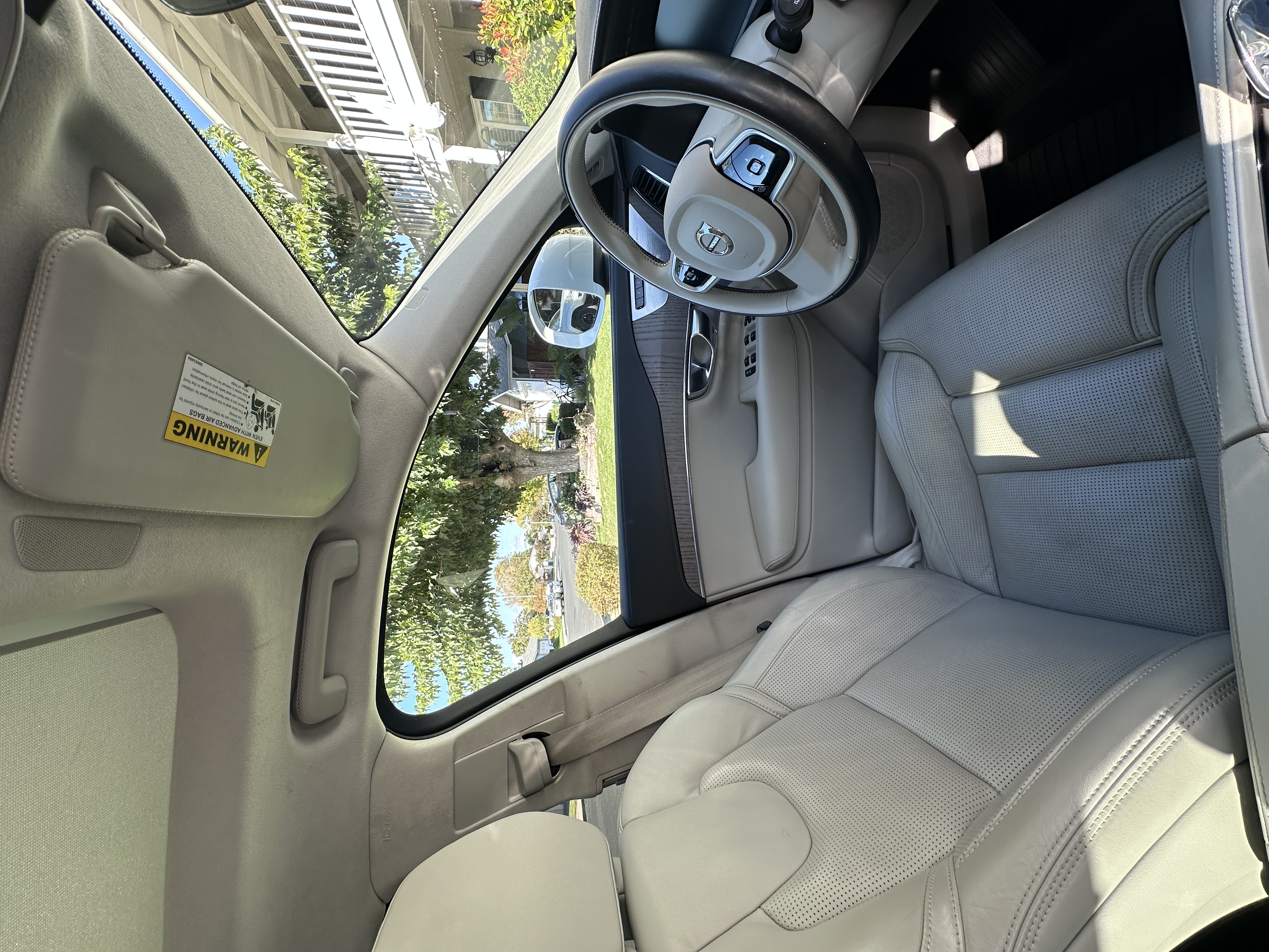 Used 2021 Volvo XC90 T8 Inscription w/ Lounge Package AWD/4WD image 10