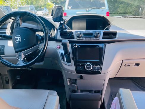 Used 2016 Honda Odyssey EX-L image 8