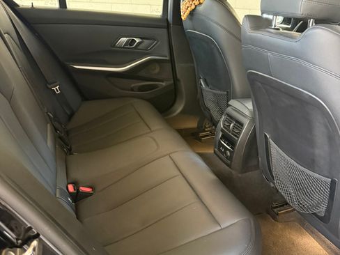 Used 2019 BMW 330i Sedan w/ Convenience Package RWD image 6