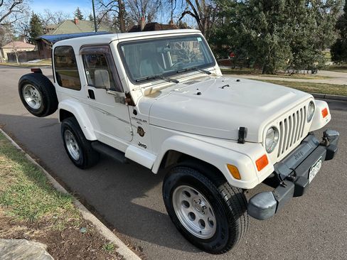 Used 2000 Jeep Wrangler Sahara image 4